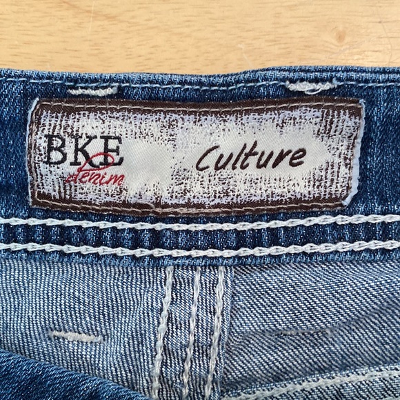 BKE Culture Crop Jeans - Picture 4 of 10